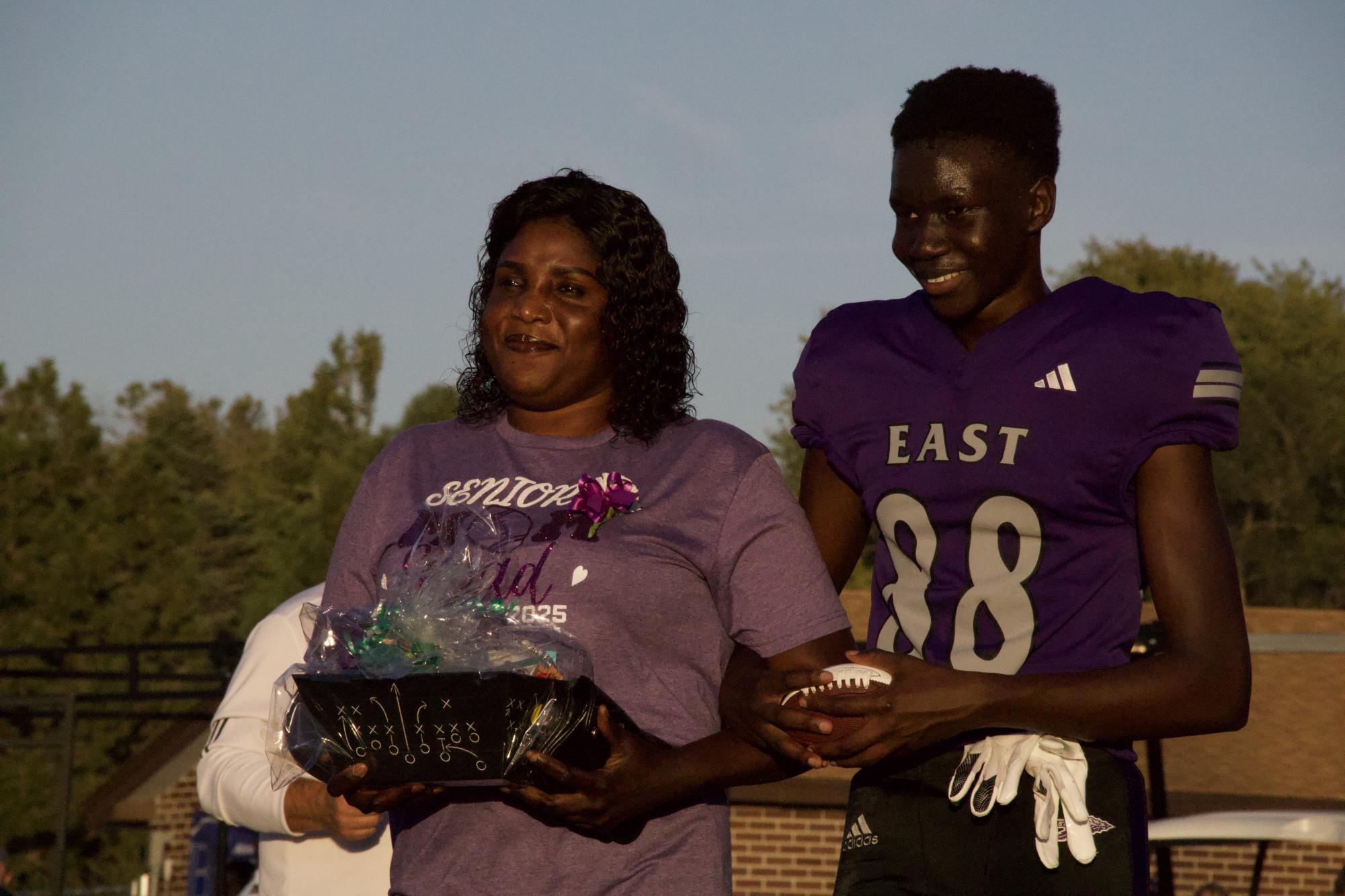 Photo Gallery 24-25